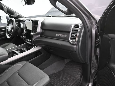 Used 2024 RAM 1500 Big Horn AWD/4WD image 9