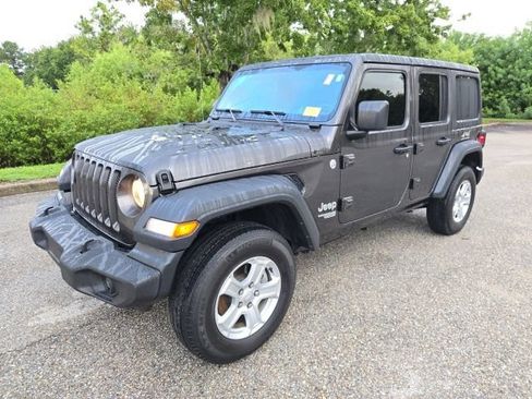 Used 2019 Jeep Wrangler Unlimited Sport S AWD/4WD image 1