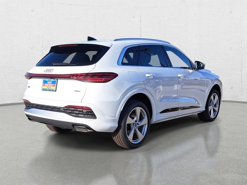 New 2025 Audi Q5 Premium Plus image 5