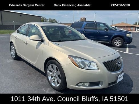 Used 2012 Buick Regal Premium image 2