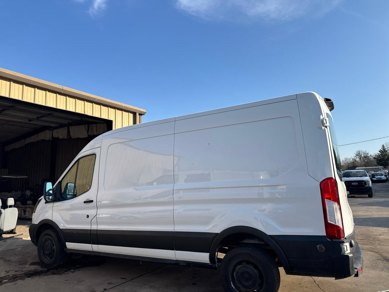 Used 2019 Ford Transit 250 148 Medium Roof RWD image 36