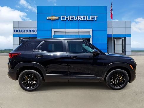 Certified 2025 Chevrolet TrailBlazer LS w/ LS Convenience Package FWD image 10