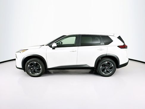 Used 2025 Nissan Rogue SV image 4