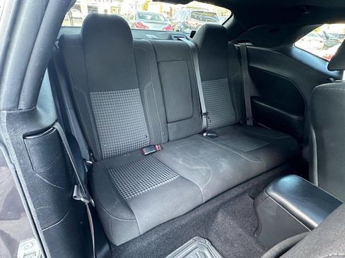 Used 2021 Dodge Challenger SXT w/ Driver Convenience Group image 20