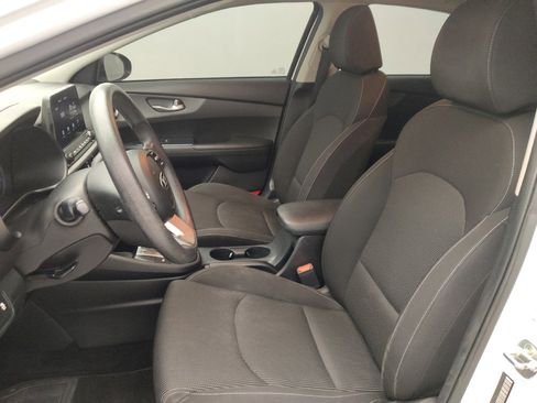 Used 2020 Kia Forte LXS FWD image 17