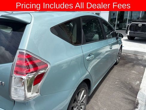 Used 2015 Toyota Prius V Five w/ Advanced Technology Package FWD image 4