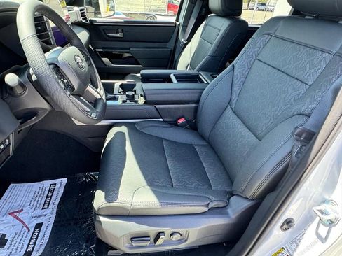 New 2025 Toyota Tundra Limited AWD/4WD image 19