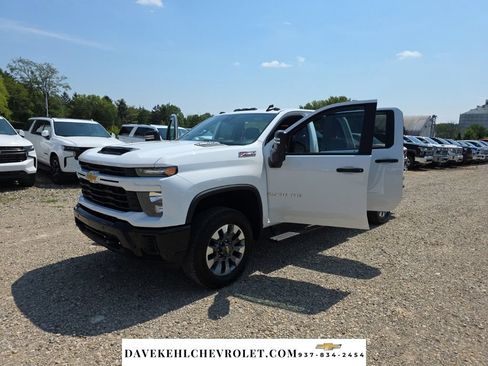 Used 2025 Chevrolet Silverado 2500 Custom w/ Custom Value Package AWD/4WD image 25