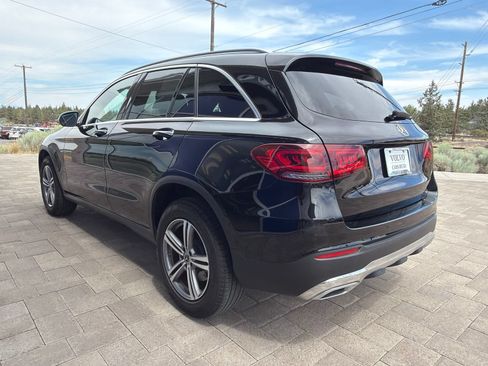 Used 2020 Mercedes-Benz GLC 300 4MATIC image 5