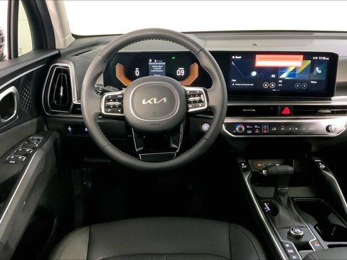 New 2025 Kia Sorento S FWD image 15