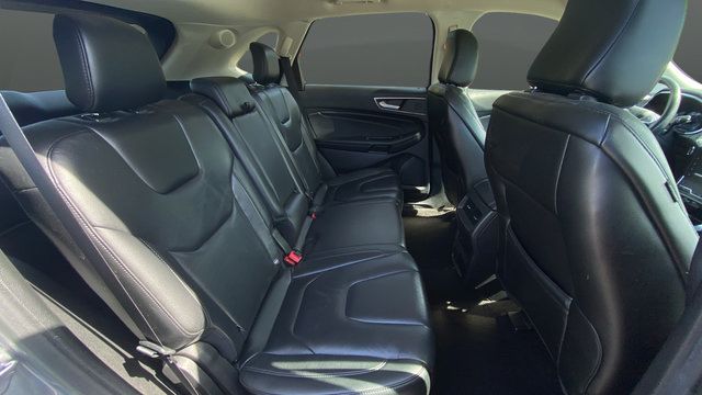 Used 2020 Ford Edge Titanium AWD/4WD image 24