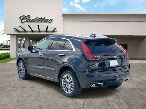 Certified 2024 Cadillac XT4 Premium Luxury FWD image 3