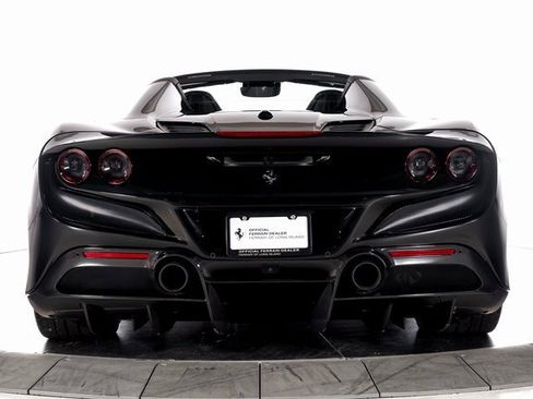 Certified 2021 Ferrari F8 Tributo image 8