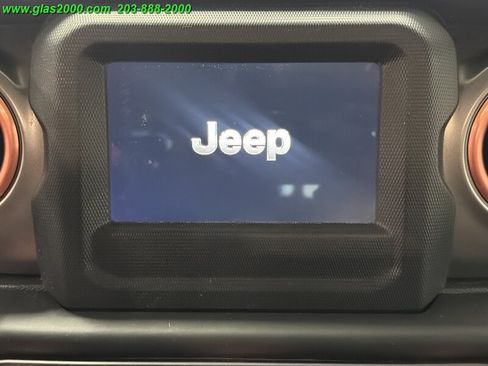 Used 2021 Jeep Gladiator Sport AWD/4WD image 30
