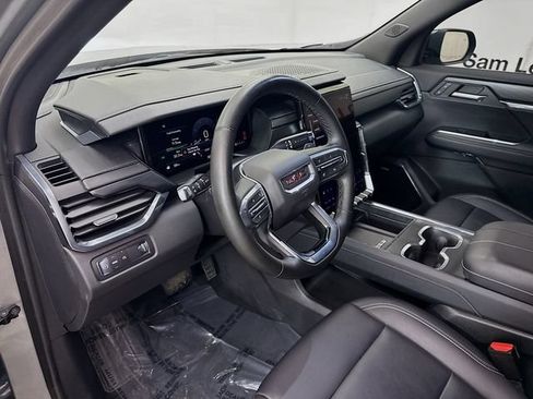 Used 2024 GMC Acadia Elevation w/ Black Edition FWD image 10