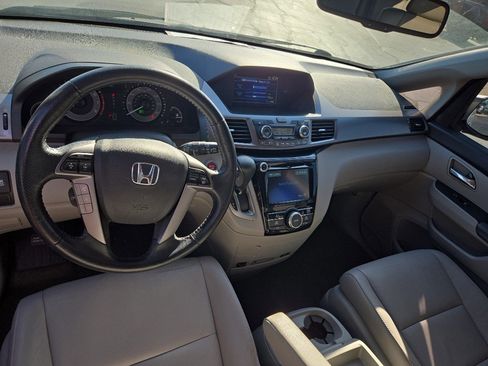Used 2014 Honda Odyssey EX-L image 11