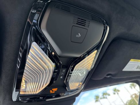 New 2026 BMW X7 xDrive40i w/ Executive Package image 34