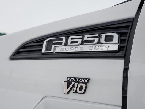 Used 2017 Ford F650 2WD Regular Cab Super Duty image 39