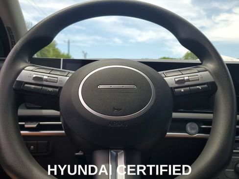 Used 2025 Hyundai Tucson SE FWD image 13