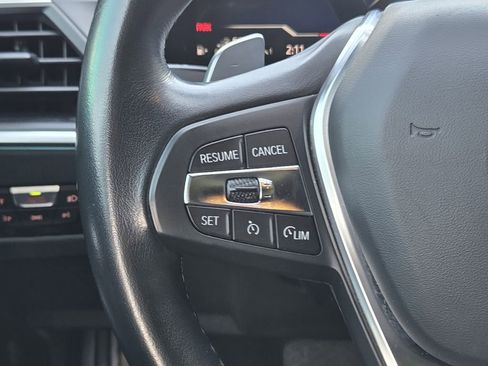 Used 2023 BMW 330e image 33