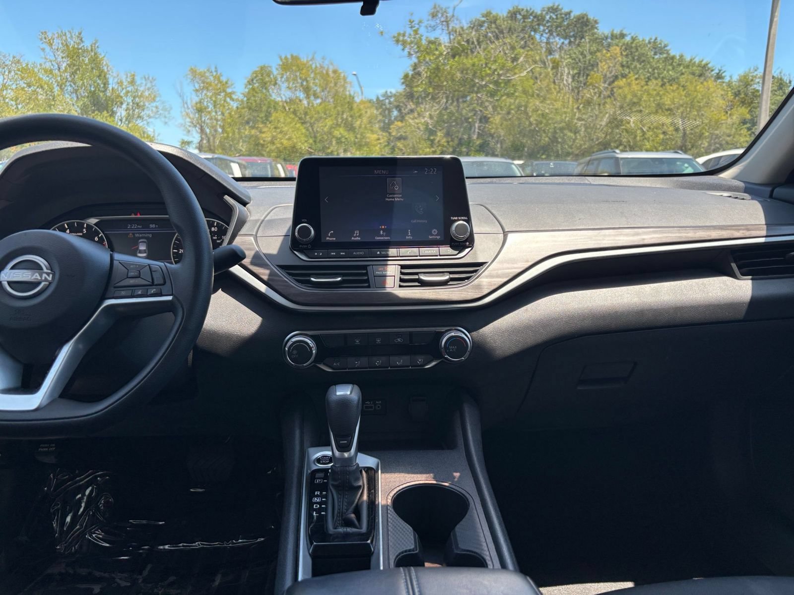 Used 2025 Nissan Altima 2.5 SV FWD image 16