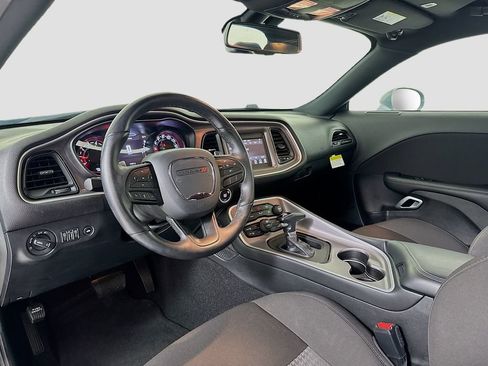 Used 2022 Dodge Challenger R/T w/ Blacktop Package image 8