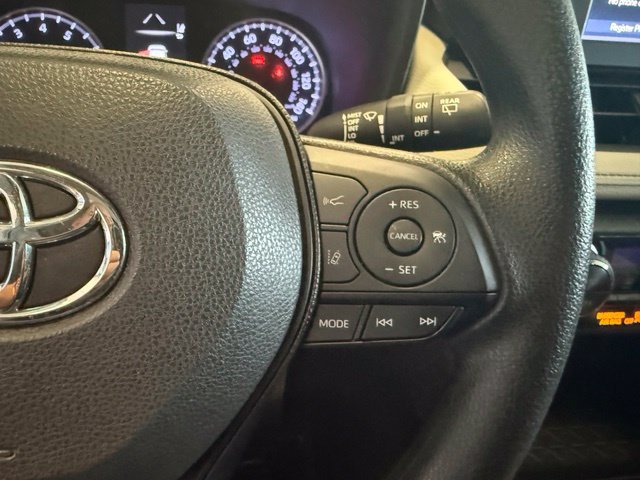 Used 2019 Toyota RAV4 XLE w/ All Weather Liner Package AWD/4WD image 17