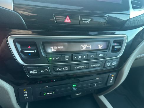 Used 2017 Honda Pilot Touring image 57