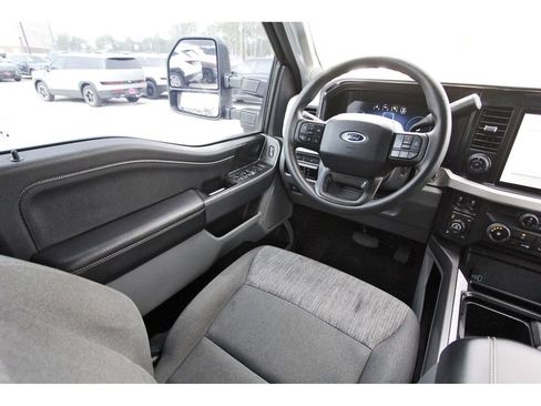 Used 2023 Ford F250 XLT w/ Tremor Off-Road Package AWD/4WD image 11