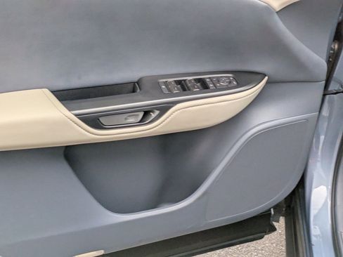 Used 2023 Lexus RZ 450e Premium image 14