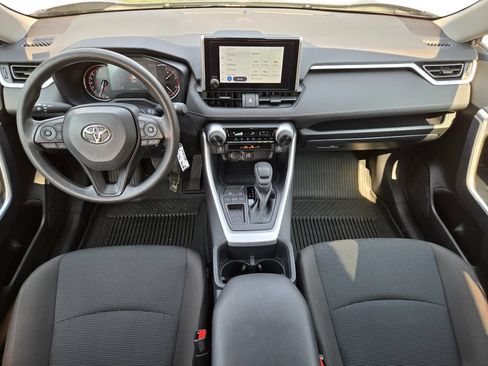 Used 2025 Toyota RAV4 LE FWD image 20
