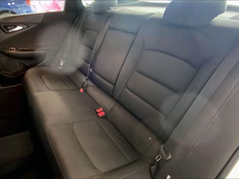 Used 2017 Chevrolet Malibu LT FWD image 27