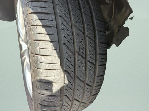 Used 2016 Volkswagen Tiguan SE image 45