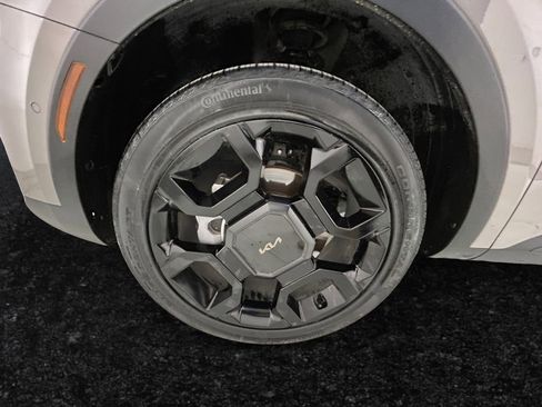 Used 2025 Kia Sorento SX image 27