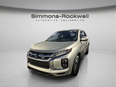 Used 2024 Mitsubishi Outlander Sport SE image 3