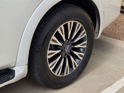 Used 2024 Nissan Armada SL w/ Midnight Edition Package RWD image 22