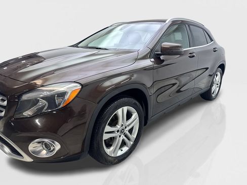 Used 2018 Mercedes-Benz GLA 250 image 11