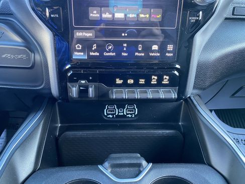 Used 2024 RAM 3500 Laramie w/ Night Edition image 30