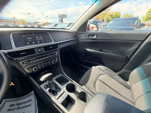 Used 2018 Kia Optima S image 20