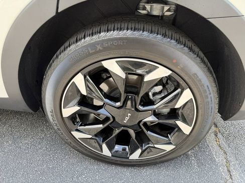 Certified 2026 Kia Sorento EX w/ EX Premium Package FWD image 53