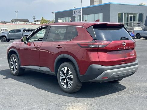 Used 2023 Nissan Rogue SV AWD/4WD image 6