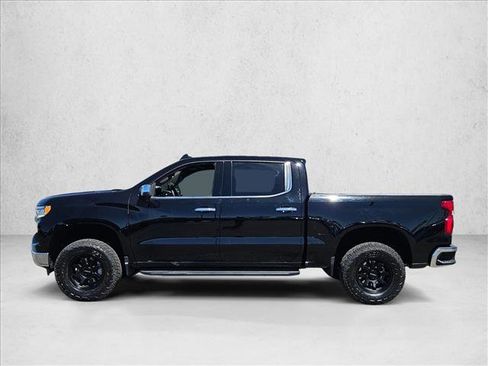 Used 2023 Chevrolet Silverado 1500 LTZ w/ LTZ Premium Package image 9