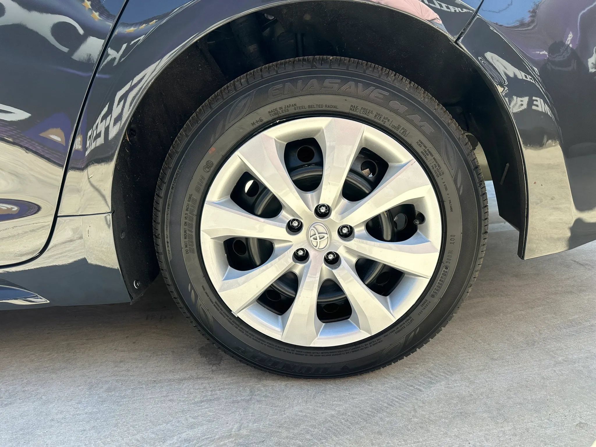 Used 2026 Toyota Corolla LE FWD image 44