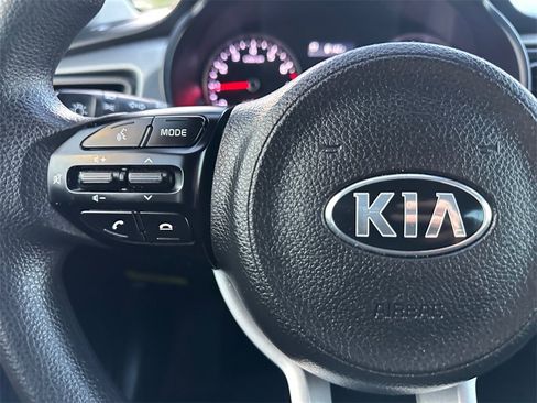 Used 2021 Kia Rio S w/ Technology Package image 23