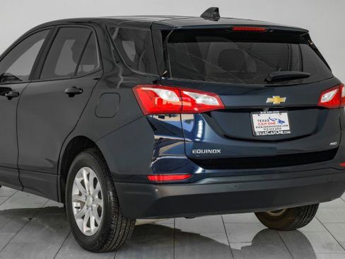 Used 2021 Chevrolet Equinox LS image 59