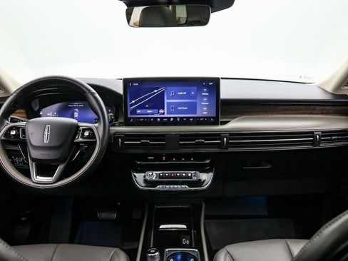 Used 2024 Lincoln Corsair Reserve w/ Equipment Group 201A image 14