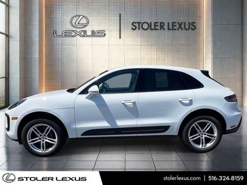 Used 2026 Porsche Macan AWD/4WD image 3