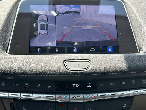 Certified 2022 Cadillac XT4 Premium Luxury w/ Enhanced Visibility Package FWD image 29