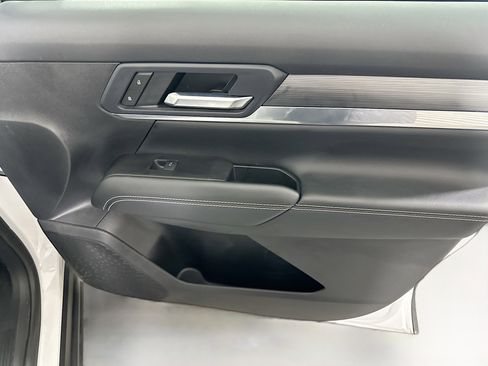 Used 2025 GMC Terrain Elevation image 30