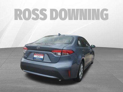 Used 2020 Toyota Corolla LE w/ LE Premium Package image 4